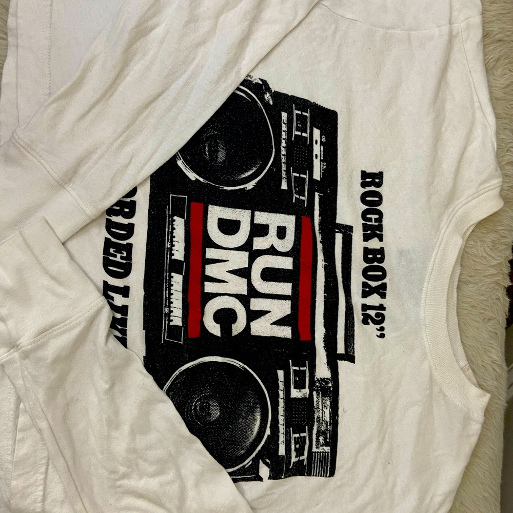 RUN DMC LONG SLEEVE CROP TOP 🖤🤍